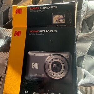 Kodak PIXPRO FZ55 Compact Digital Camera in Black and Yellow Box